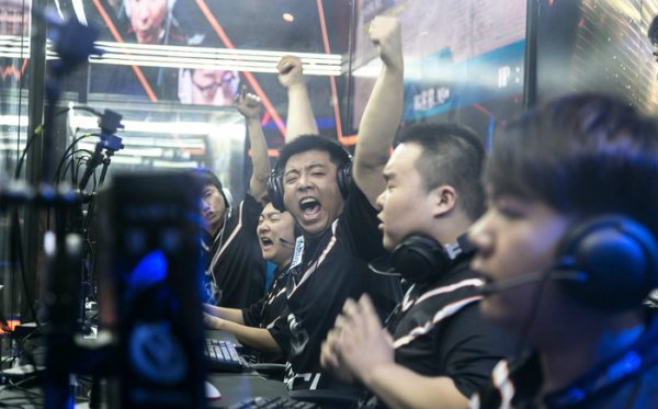 了教练组的 了教练组的