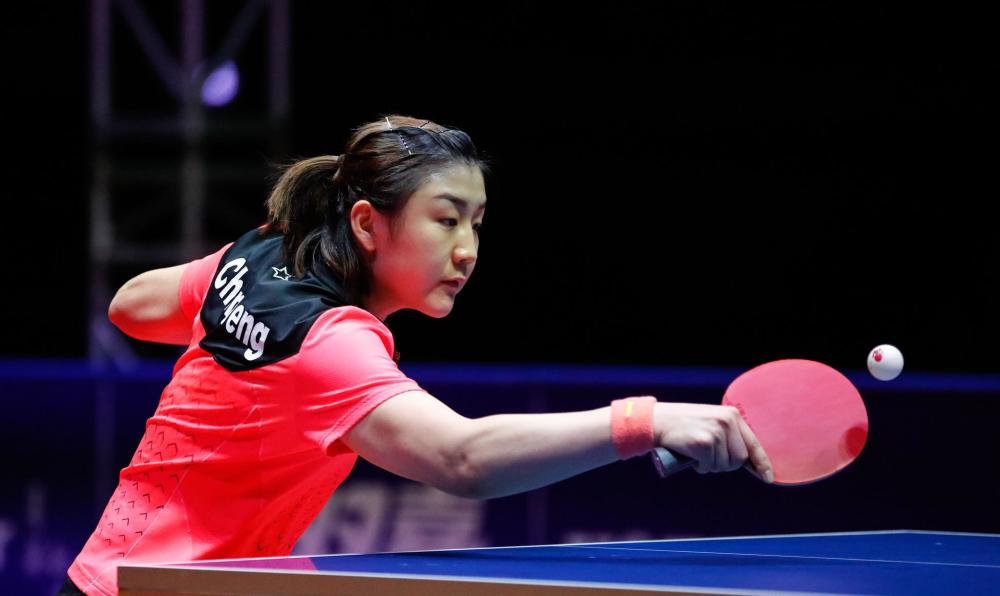 里在比赛末 里在比赛末