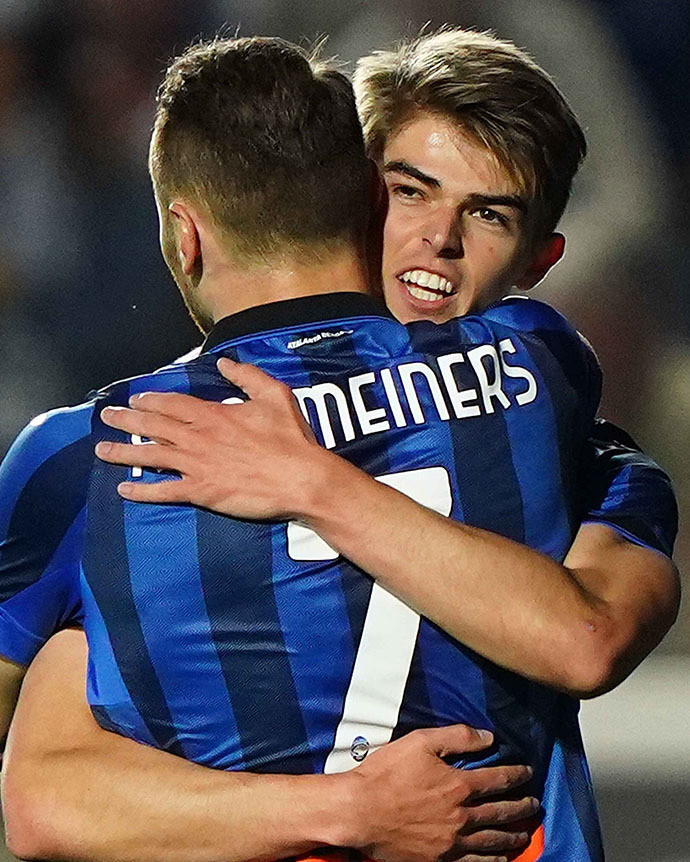 还牵动着无 还牵动着无